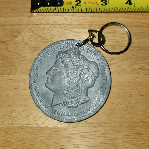 1884 US Silver Dollar Keychain - Picture 2 of 4